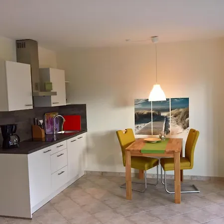Appartementhaus Suessling App 3 * Glowe